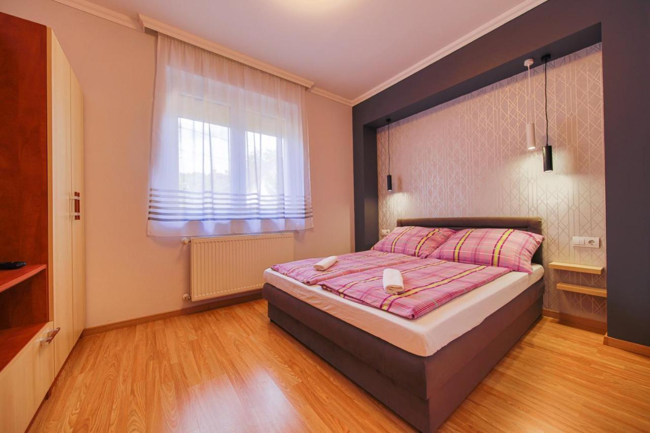 Kalvin Utcai Apartmanok Hajdúszoboszló Dış mekan fotoğraf