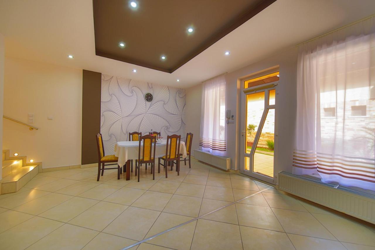 Kalvin Utcai Apartmanok Hajdúszoboszló Dış mekan fotoğraf