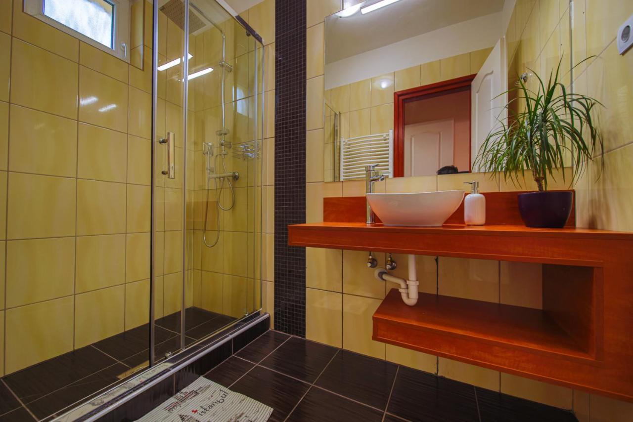 Kalvin Utcai Apartmanok Hajdúszoboszló Dış mekan fotoğraf