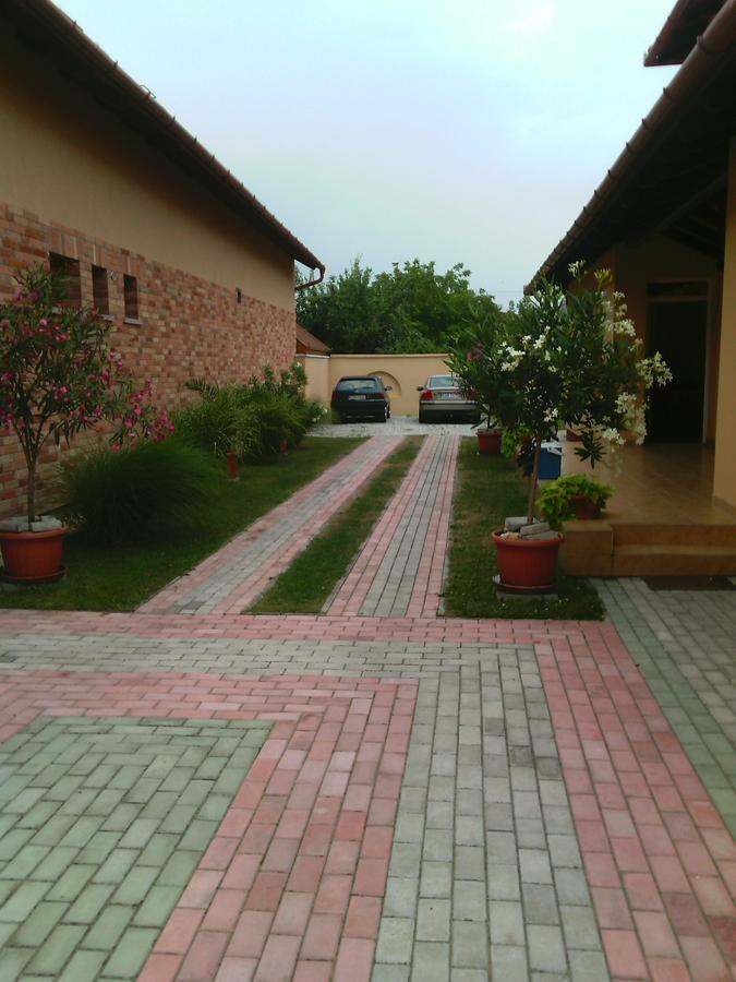 Kalvin Utcai Apartmanok Hajdúszoboszló Dış mekan fotoğraf